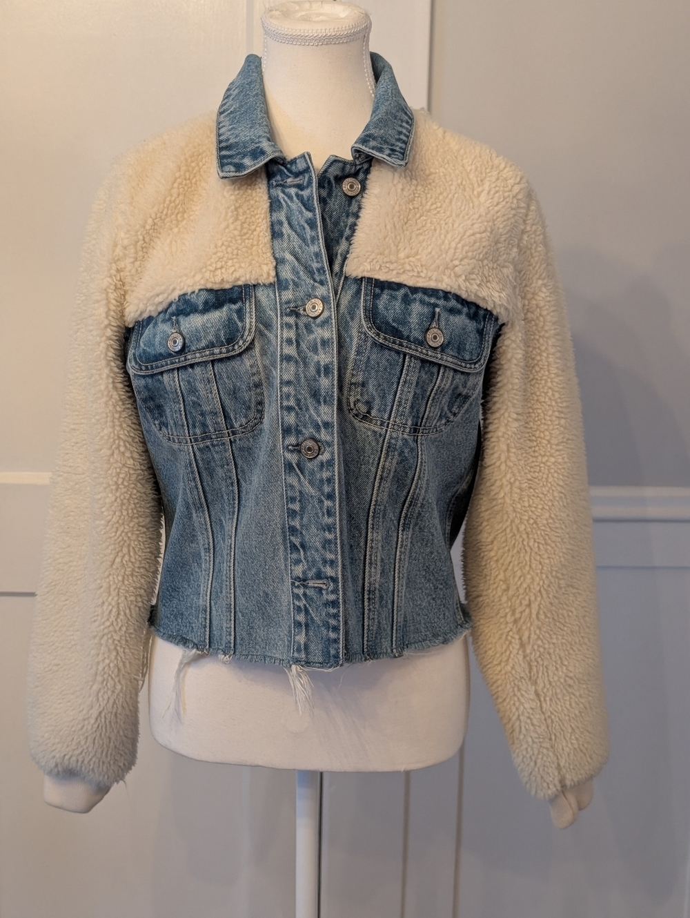 Abercrombie & Fitch Denim & Cream Sherpa Jacket - Women - Picture 2 of 4